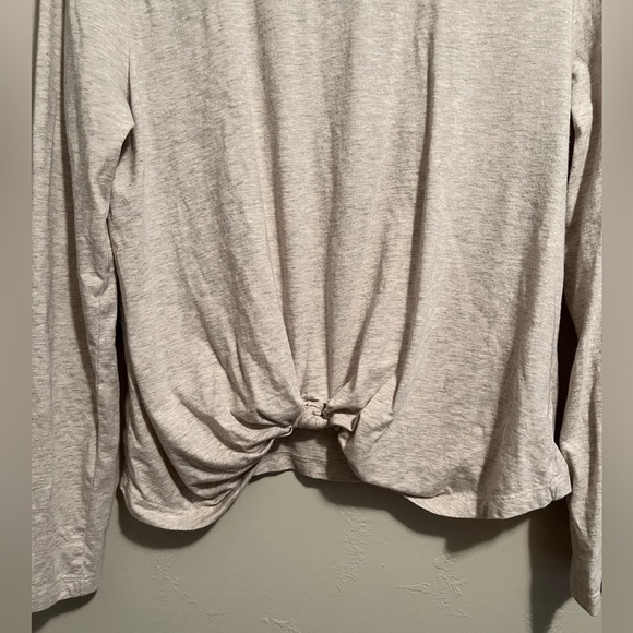 Evereve Beige Long Sleeve Knot Front Top - Picture 3 of 9